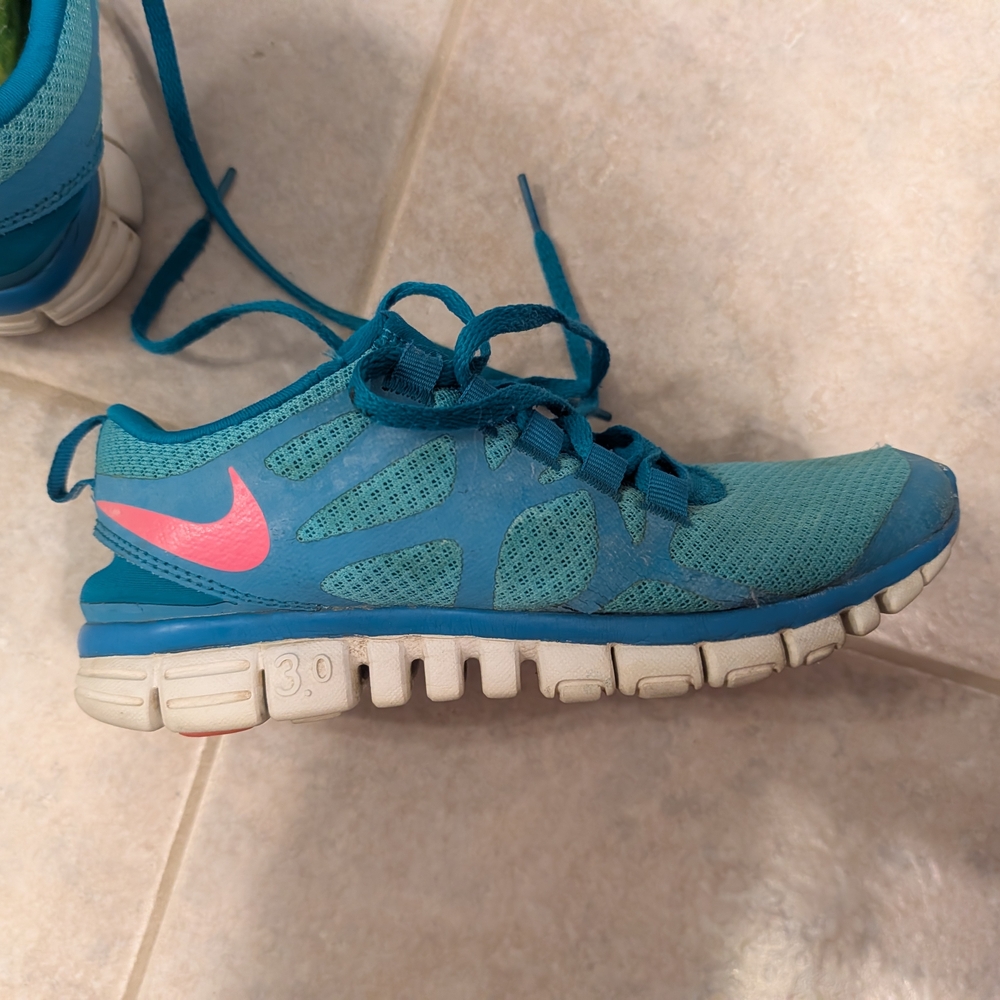 Women's Blue and Pink Athletic Shoes